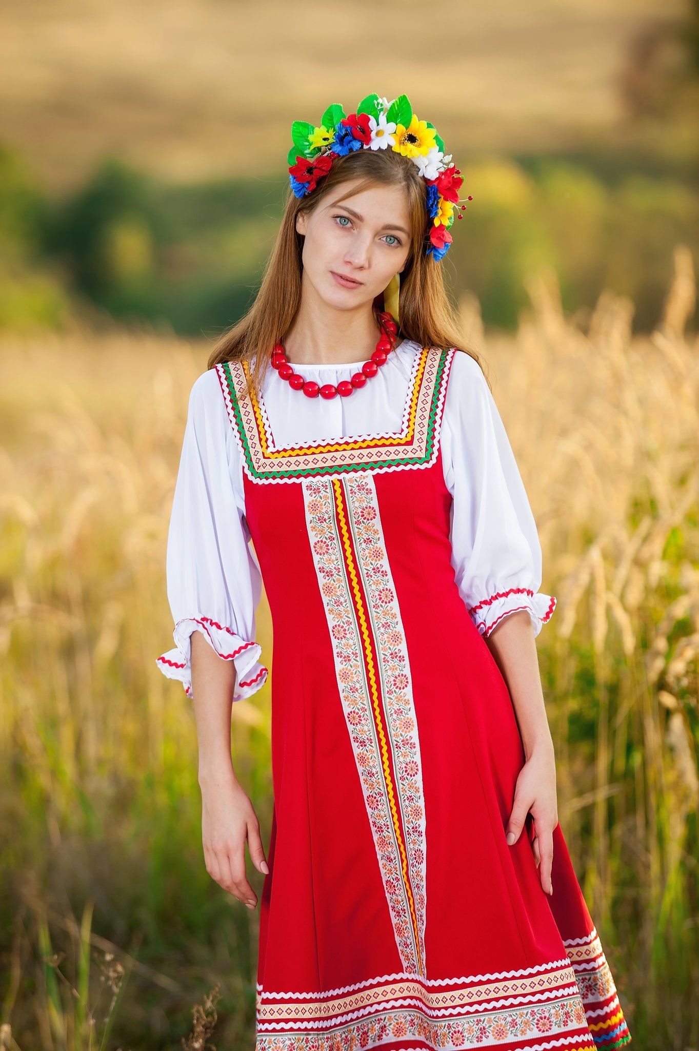 Women in Slavic costumes in Iquitos